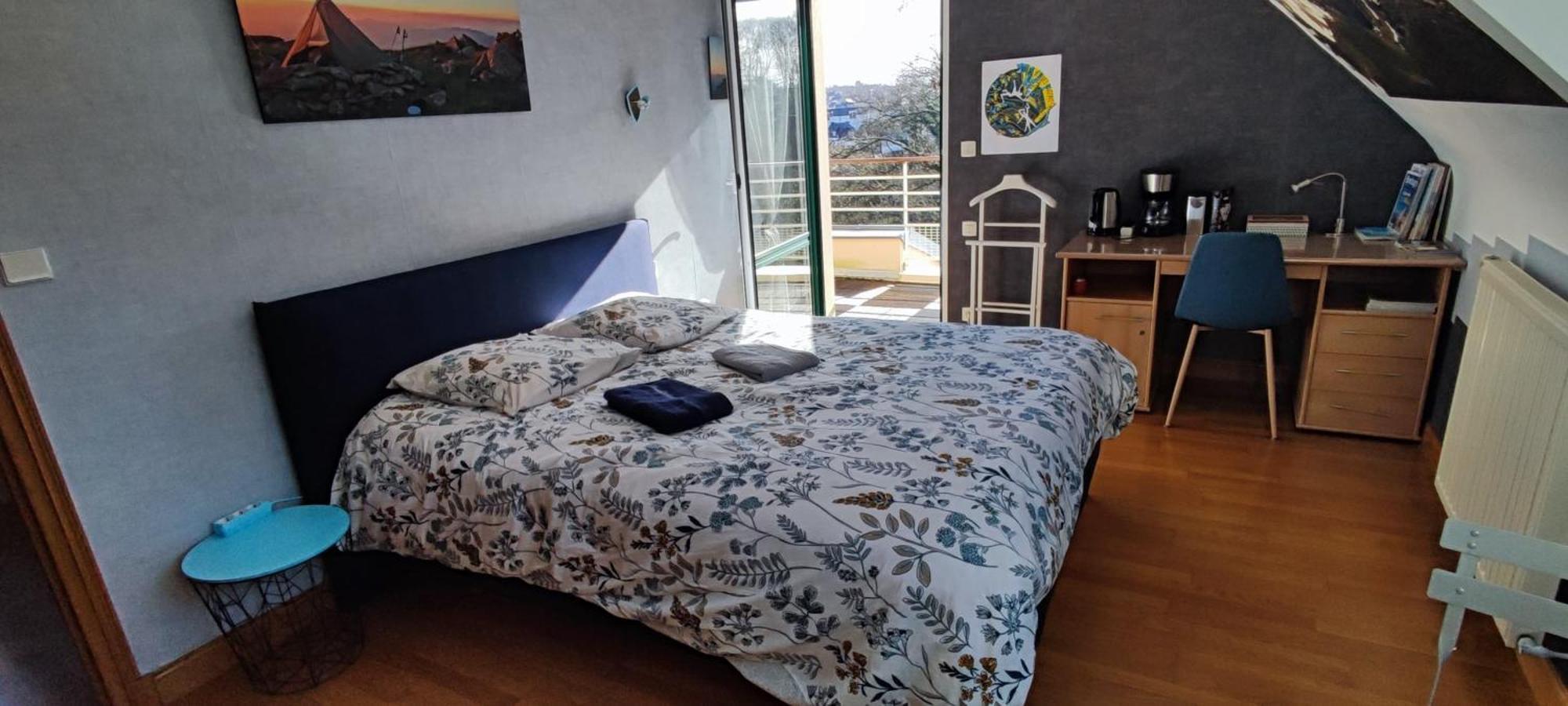 Grande Sdb Privée Avec Balcon Séjour chez l'habitant